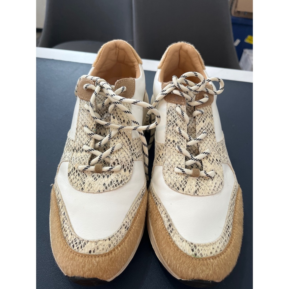 Oasis Society‎ California Women's White Leather Sneakers Shoes Size Unknown